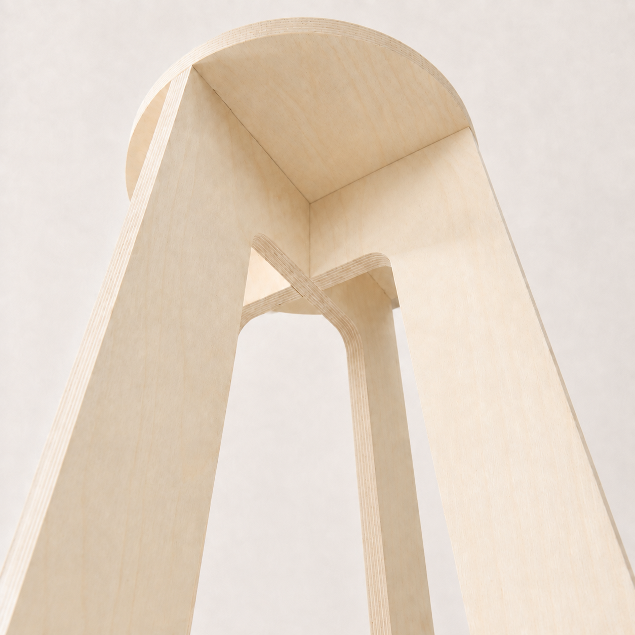 NOYA - A Bar Stool